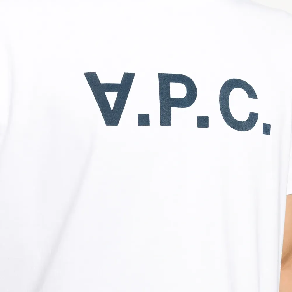 Футболка с логотипом