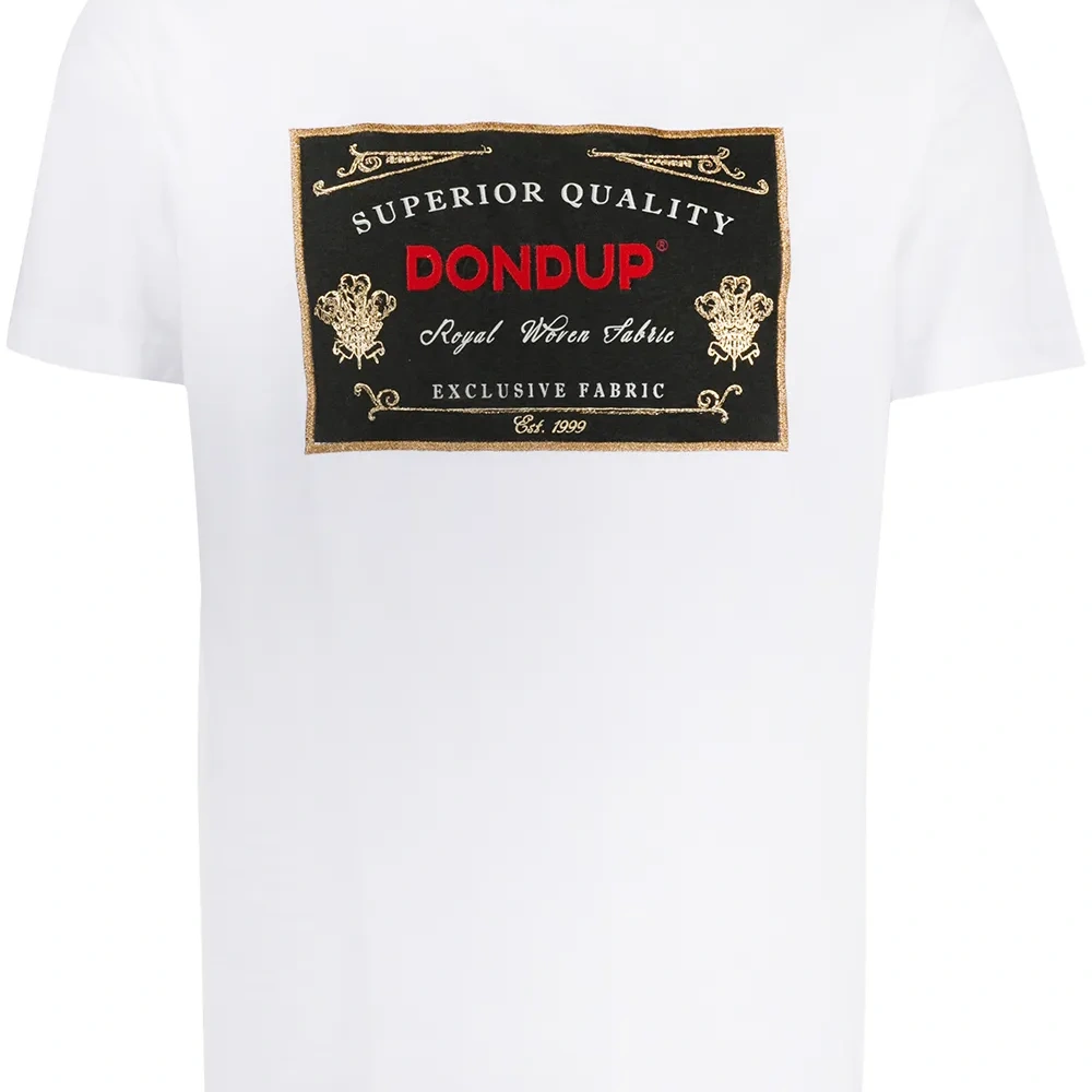 Футболка с логотипом