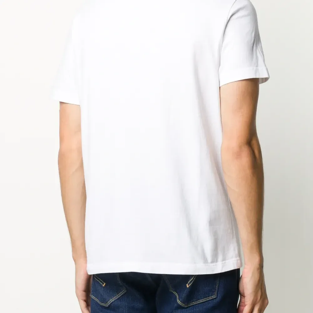 Футболка с логотипом