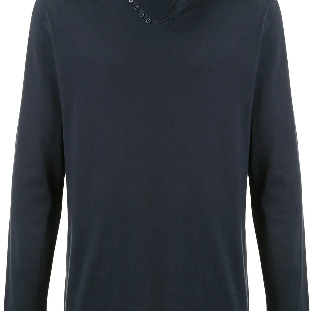 Футболка с V-образным вырезом и длинными рукавами