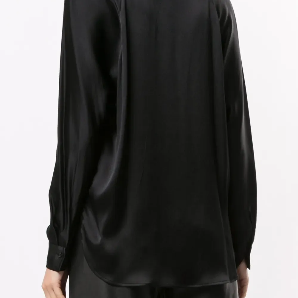 Блузка с V-образным вырезом