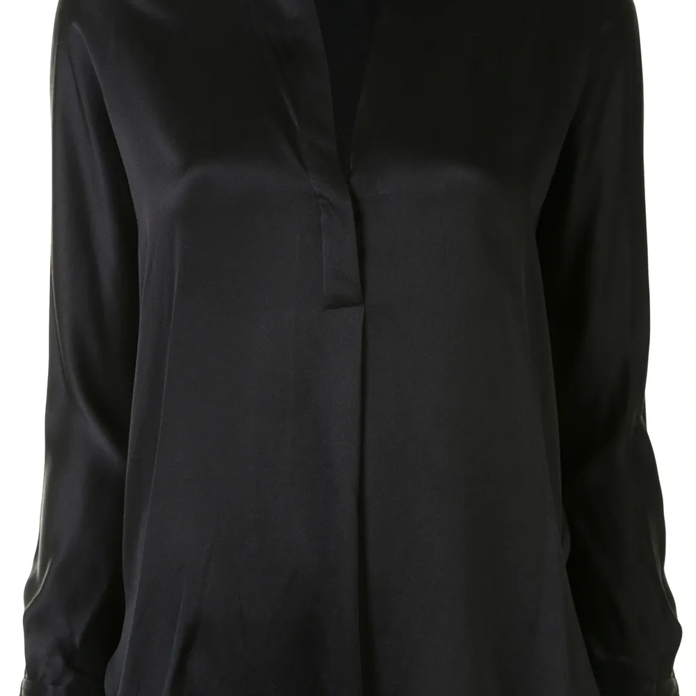 Блузка с V-образным вырезом