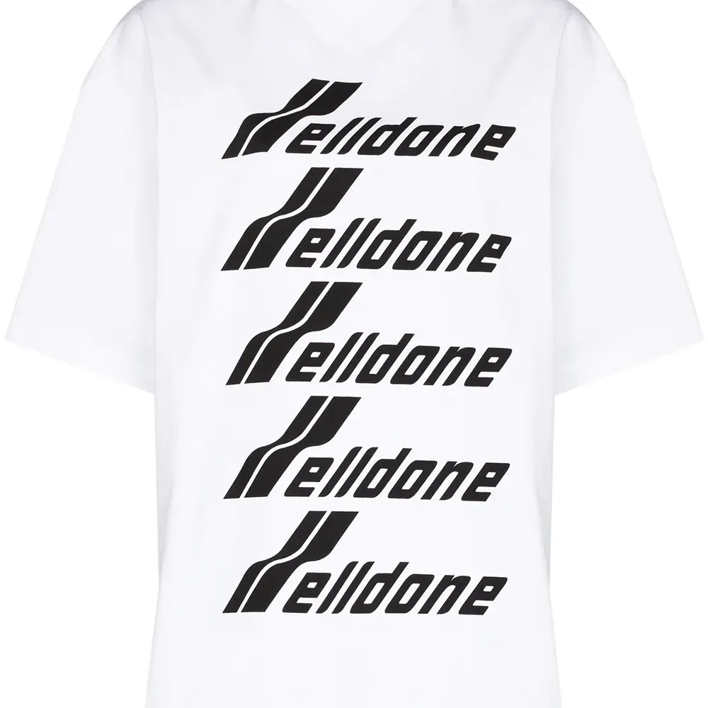 Футболка с логотипом