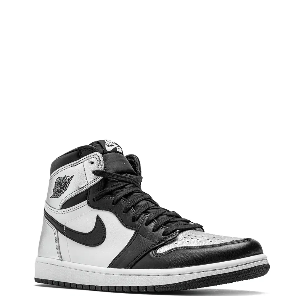 Кроссовки Air Jordan Retro 1 High Silver Toe