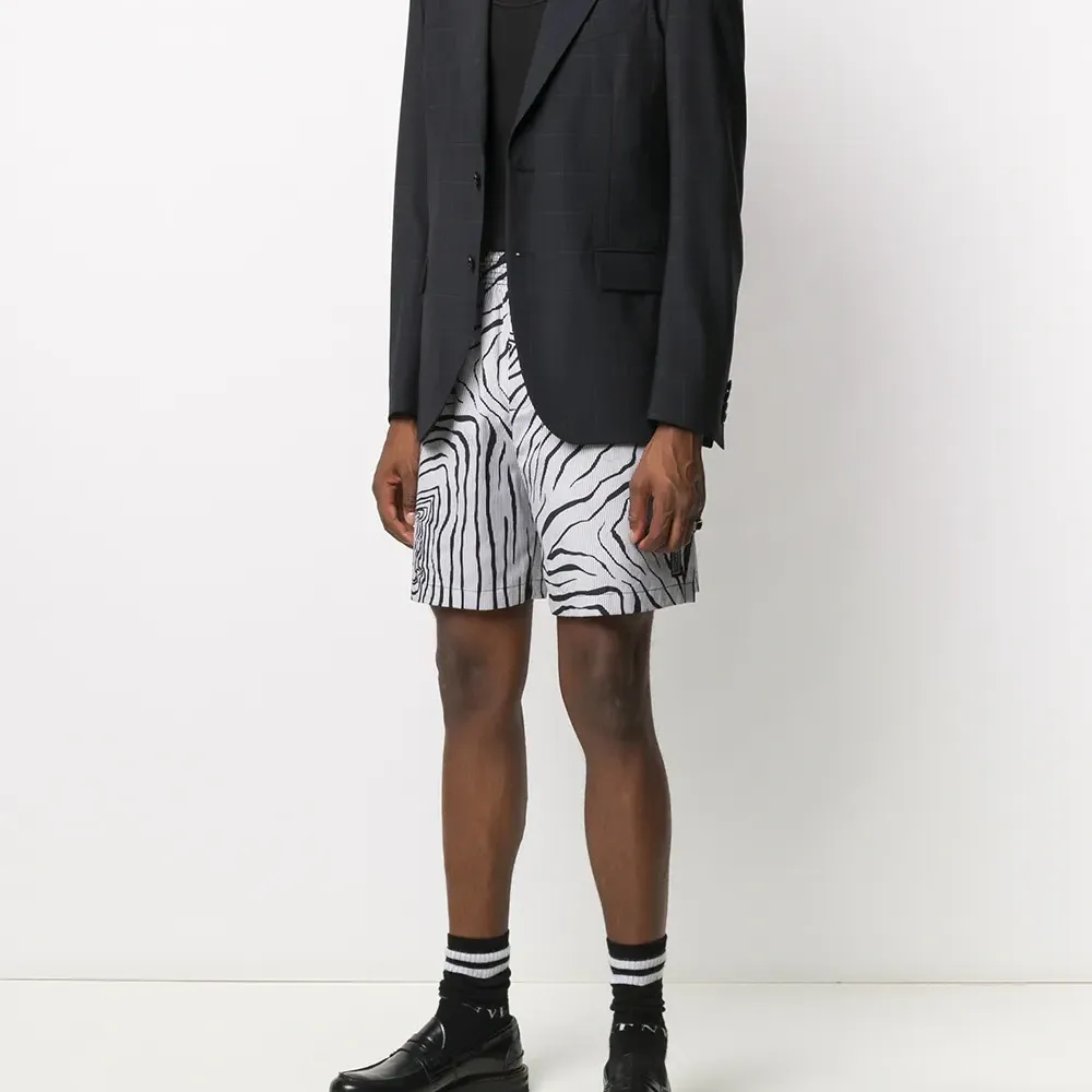 Топ без рукавов с U-образным вырезом