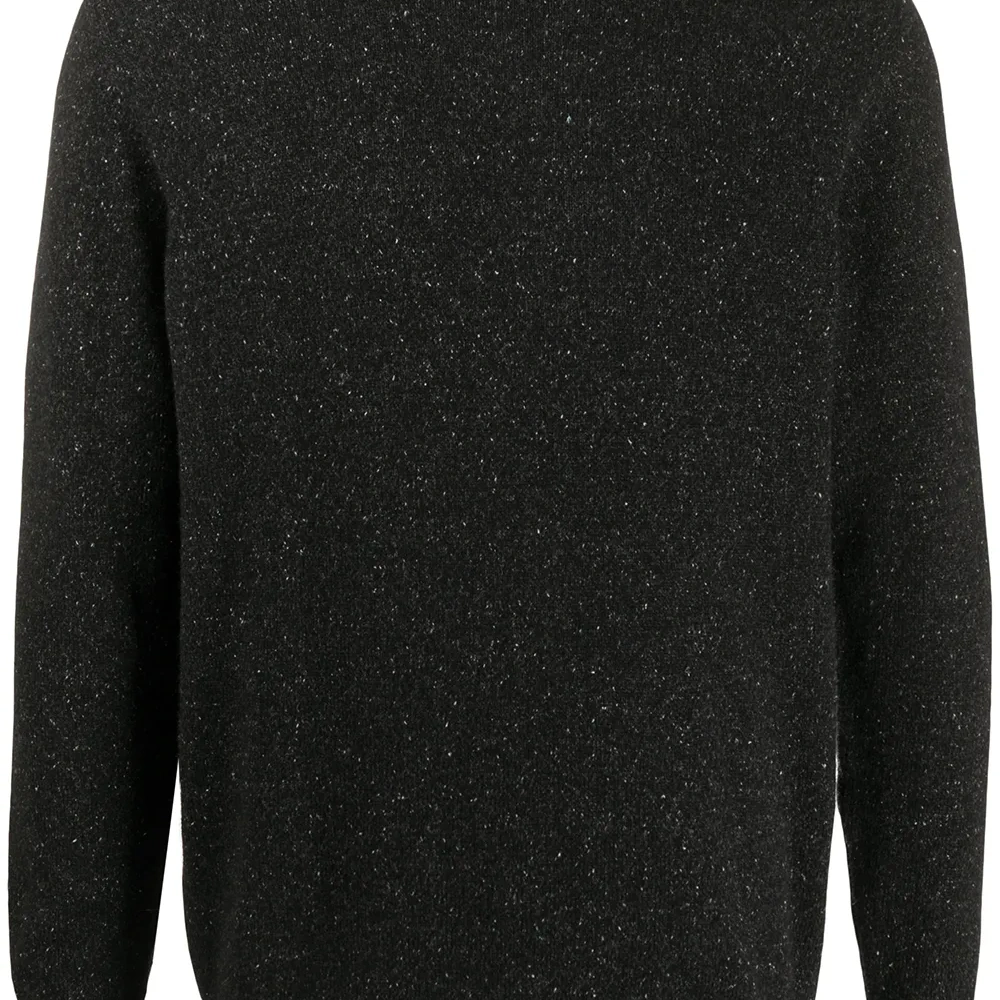 Джемпер с вышитым логотипом