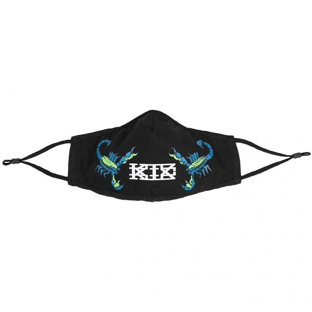 маска с принтом