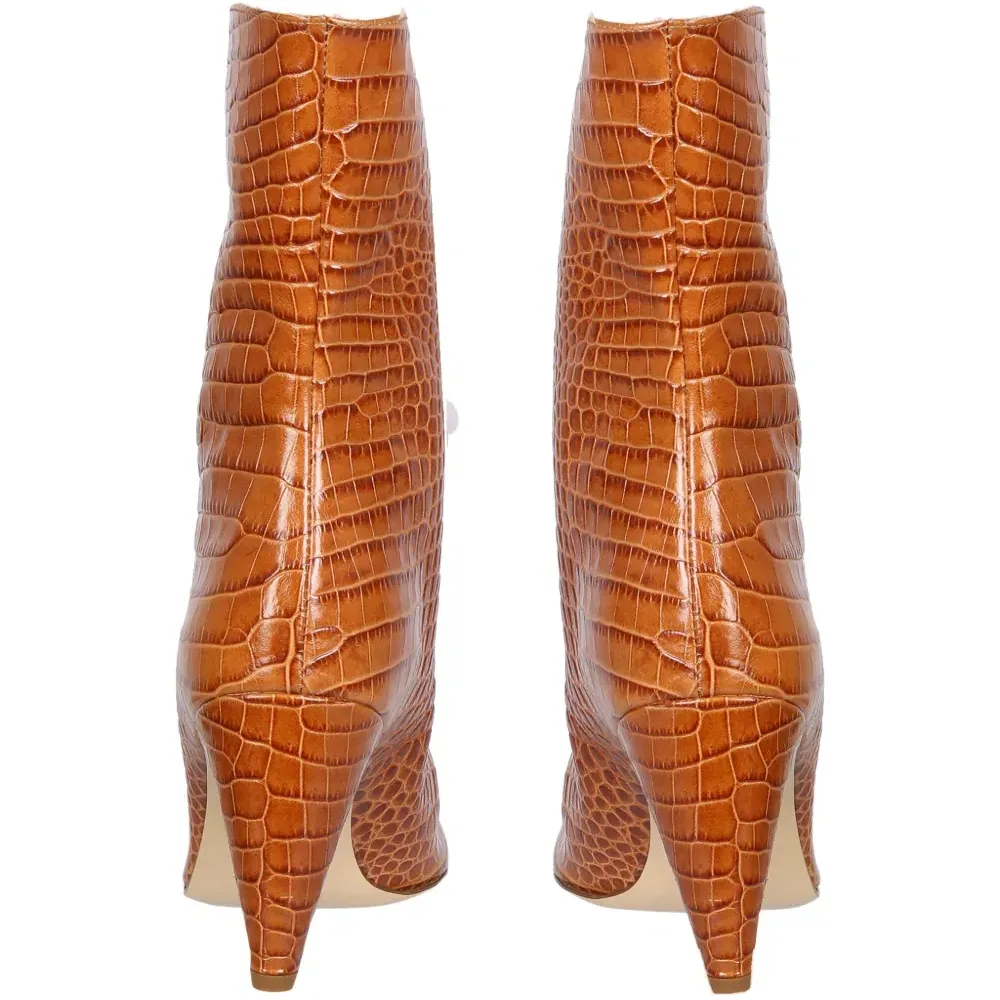 Ботильоны на каблуке с тиснением под крокодила