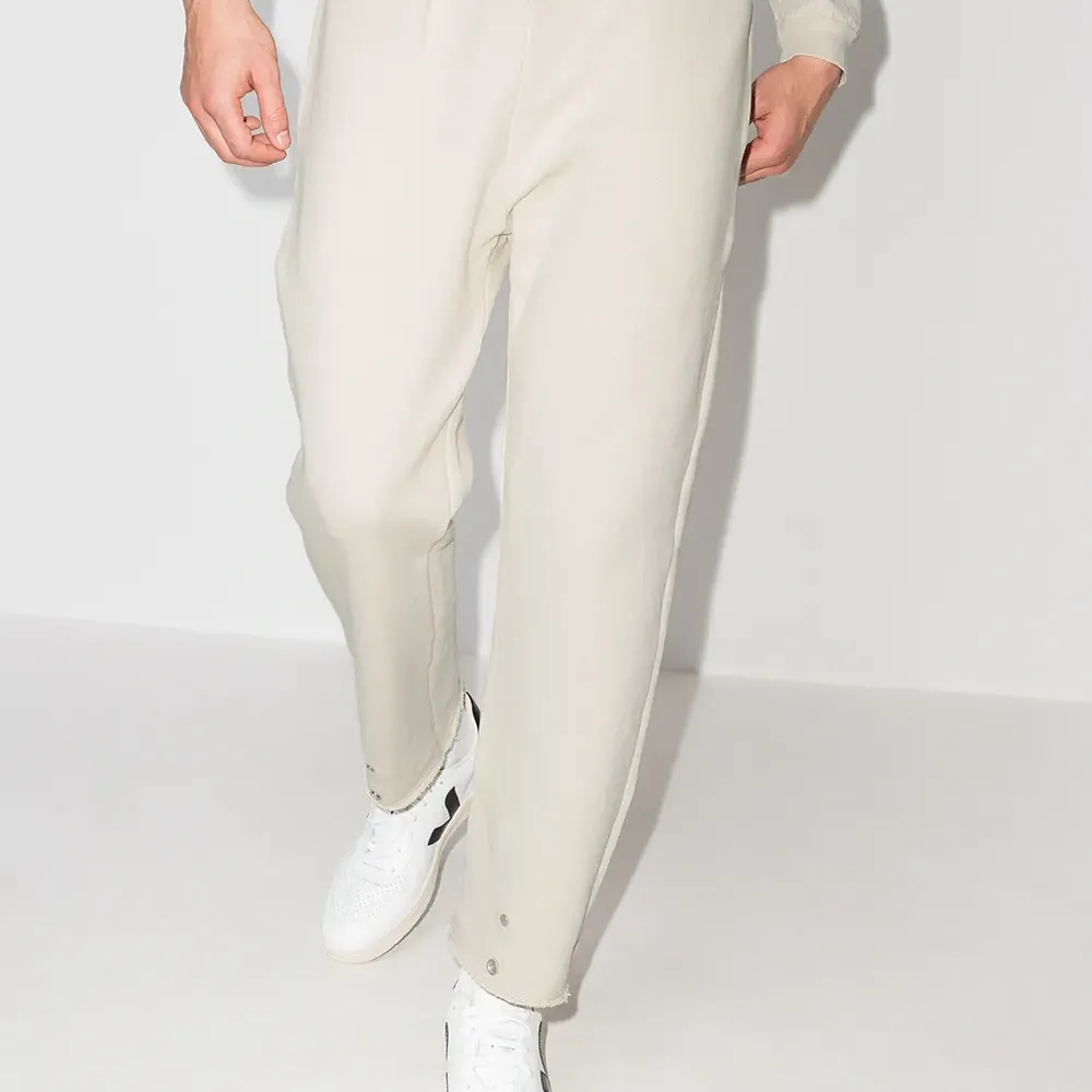 Спортивные брюки