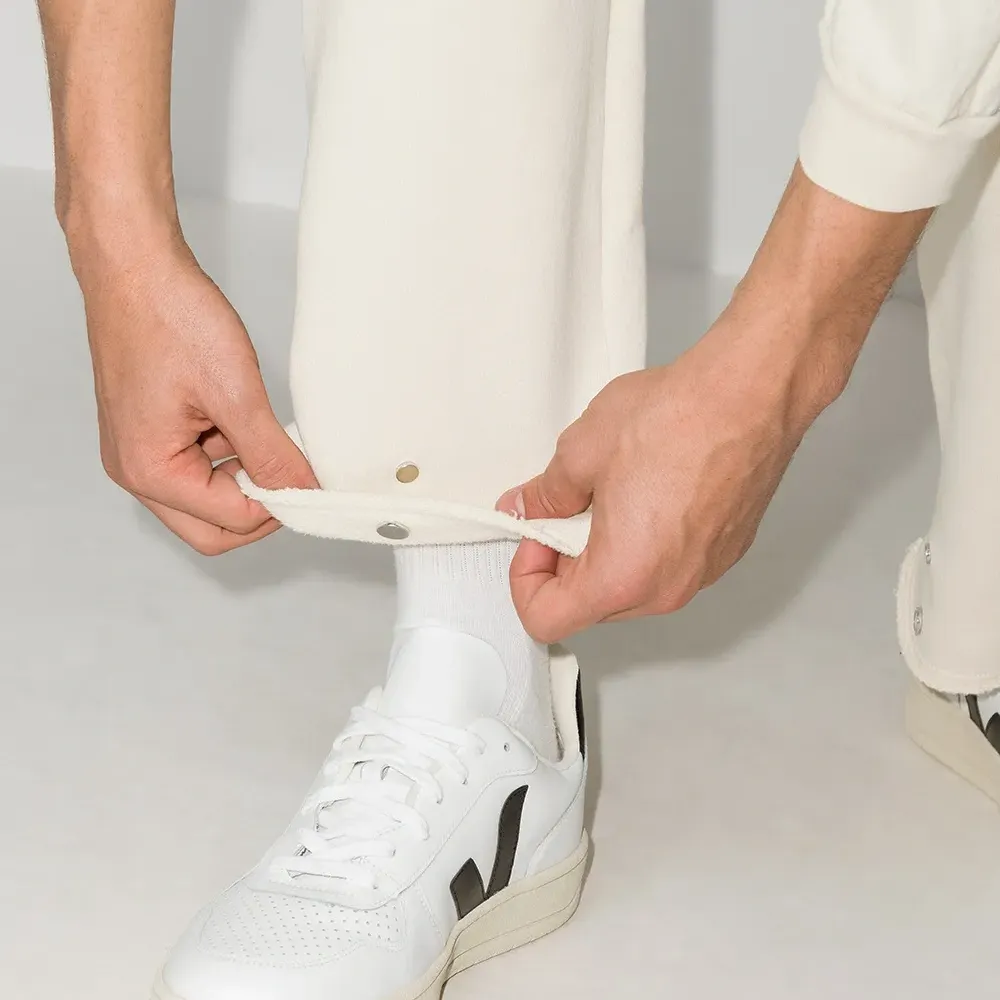 Спортивные брюки