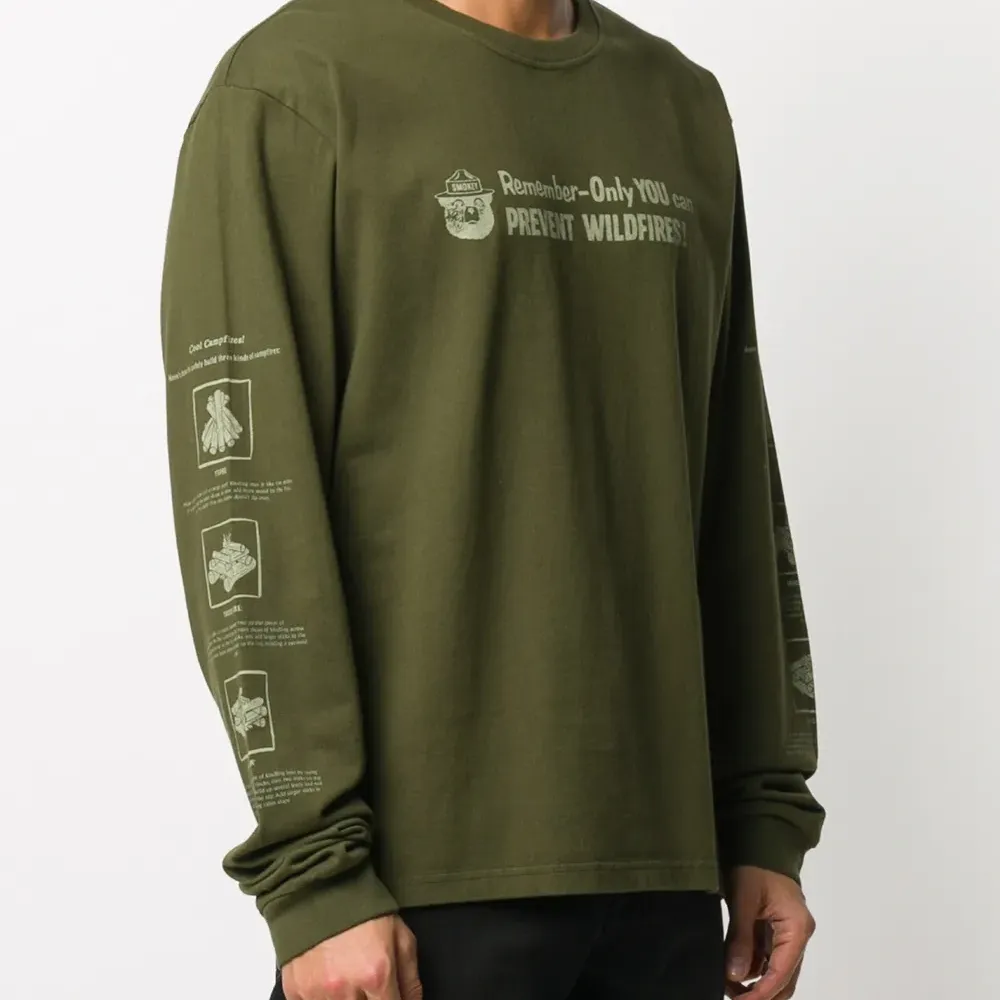 Толстовка с надписью