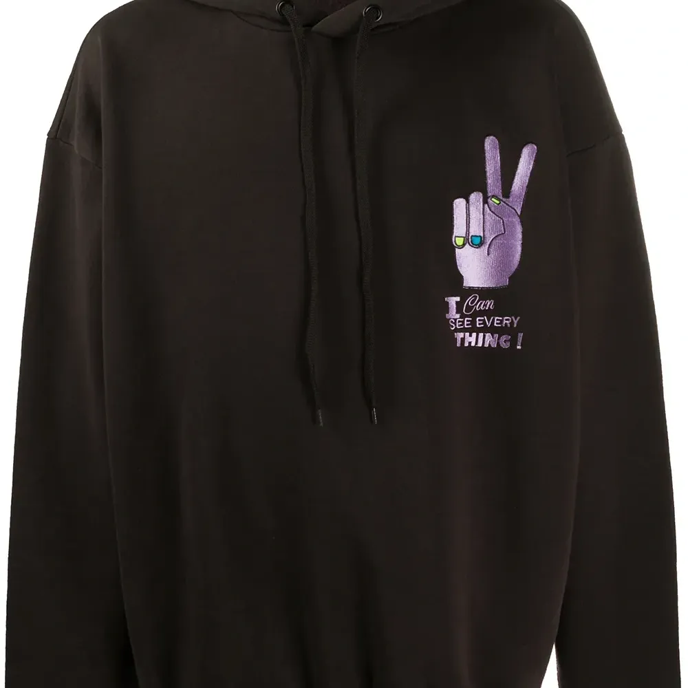 худи с кулиской и графичным принтом