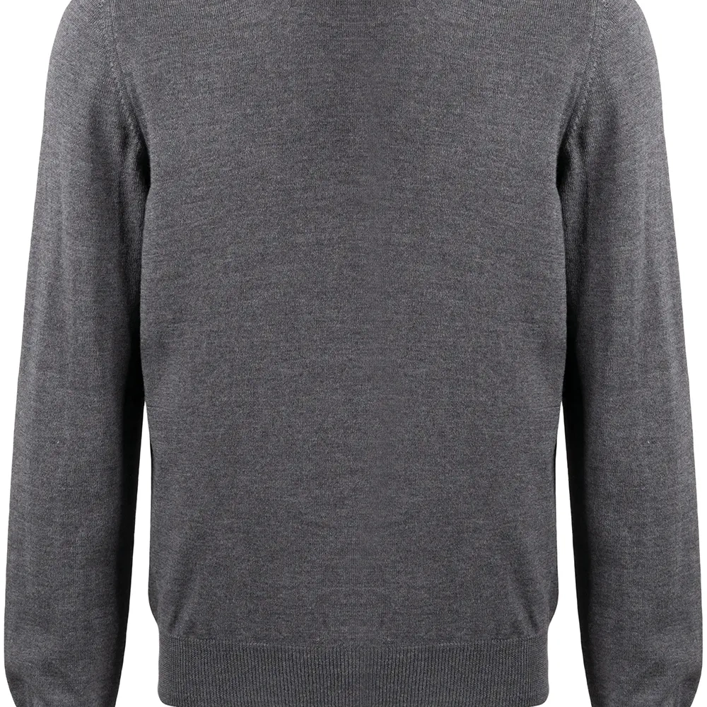 Джемпер с круглым вырезом