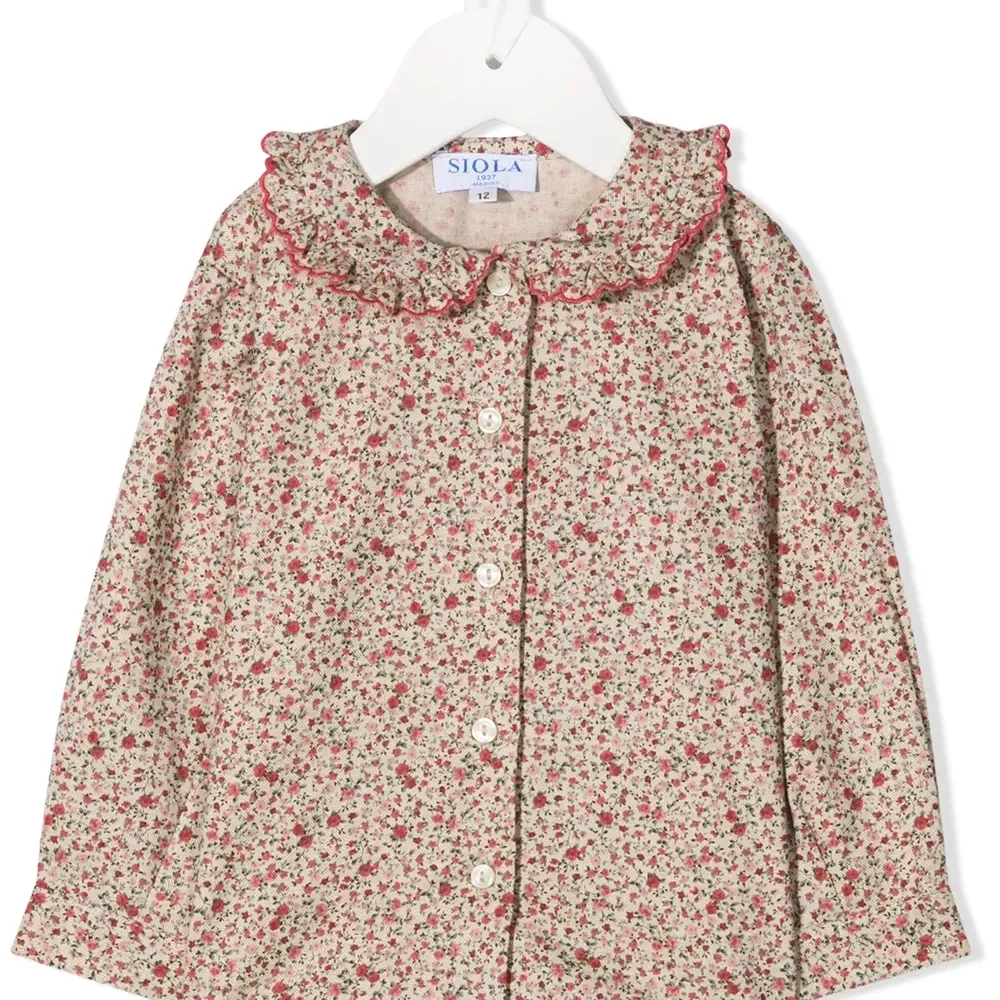 рубашка с длинными рукавами и цветочным принтом