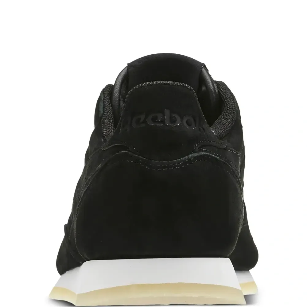 Кожаные кроссовки