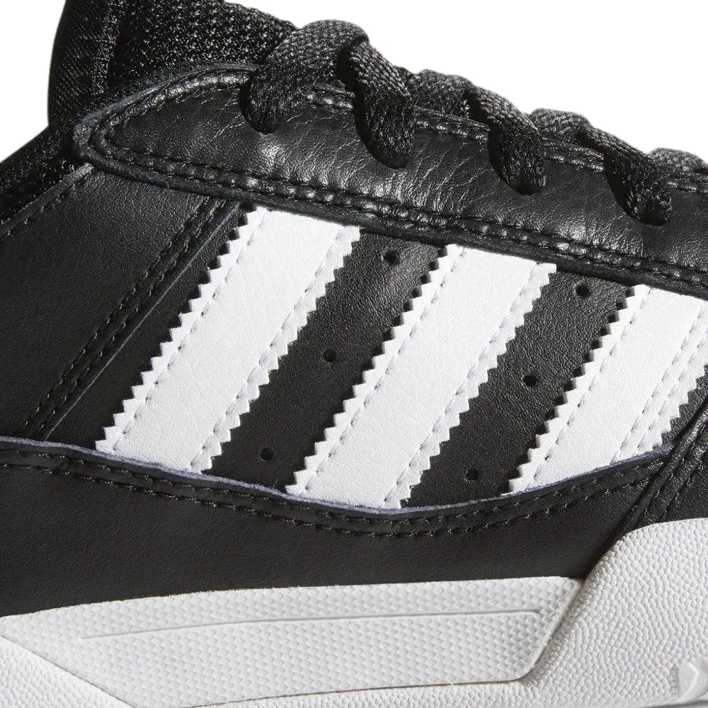 Кроссовки с контрастными полосками