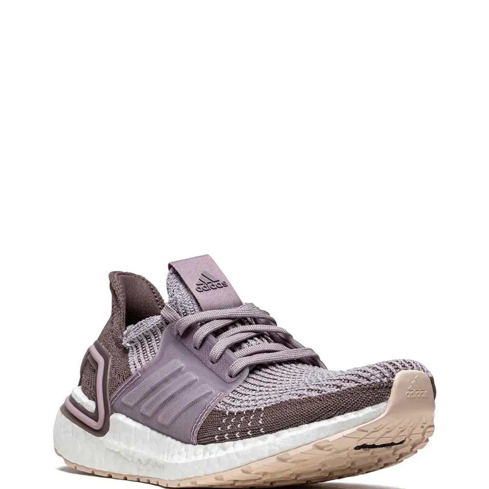 Кроссовки Ultraboost 19