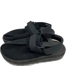 Кожаные босоножки без каблука Кожаные босоножки без каблука