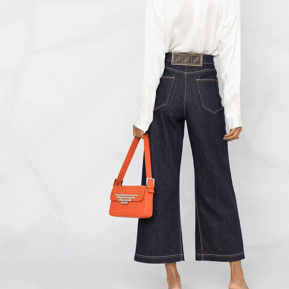 Атласная рубашка