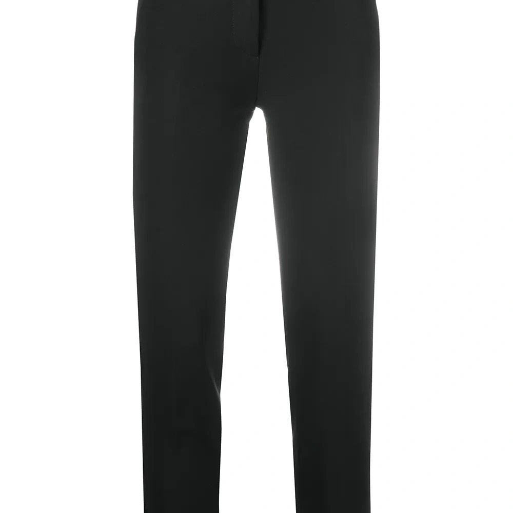 Укороченные брюки строгого кроя