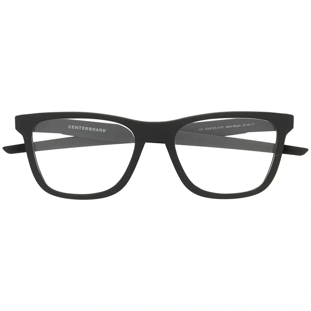 Очки в квадратной оправе