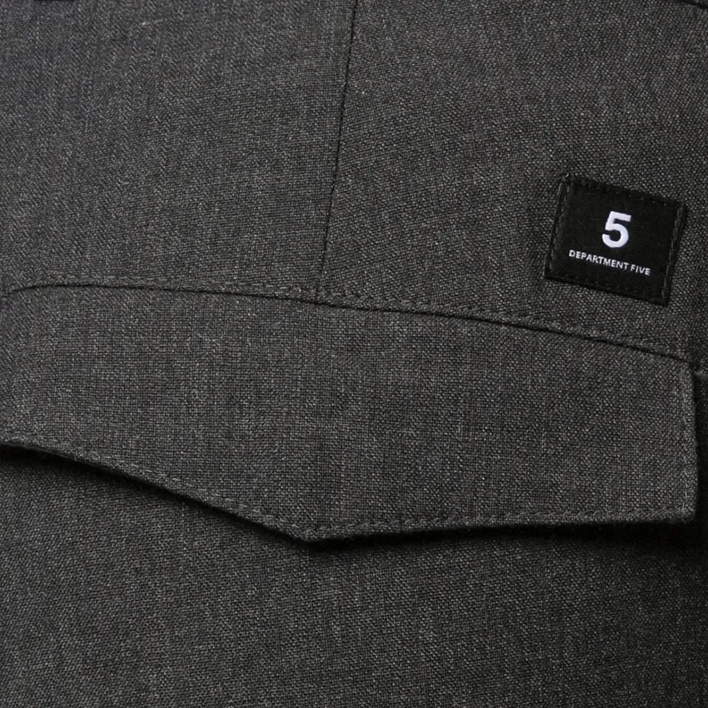 Брюки кроя слим