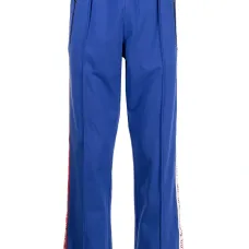 Спортивные брюки с надписью на лампасах