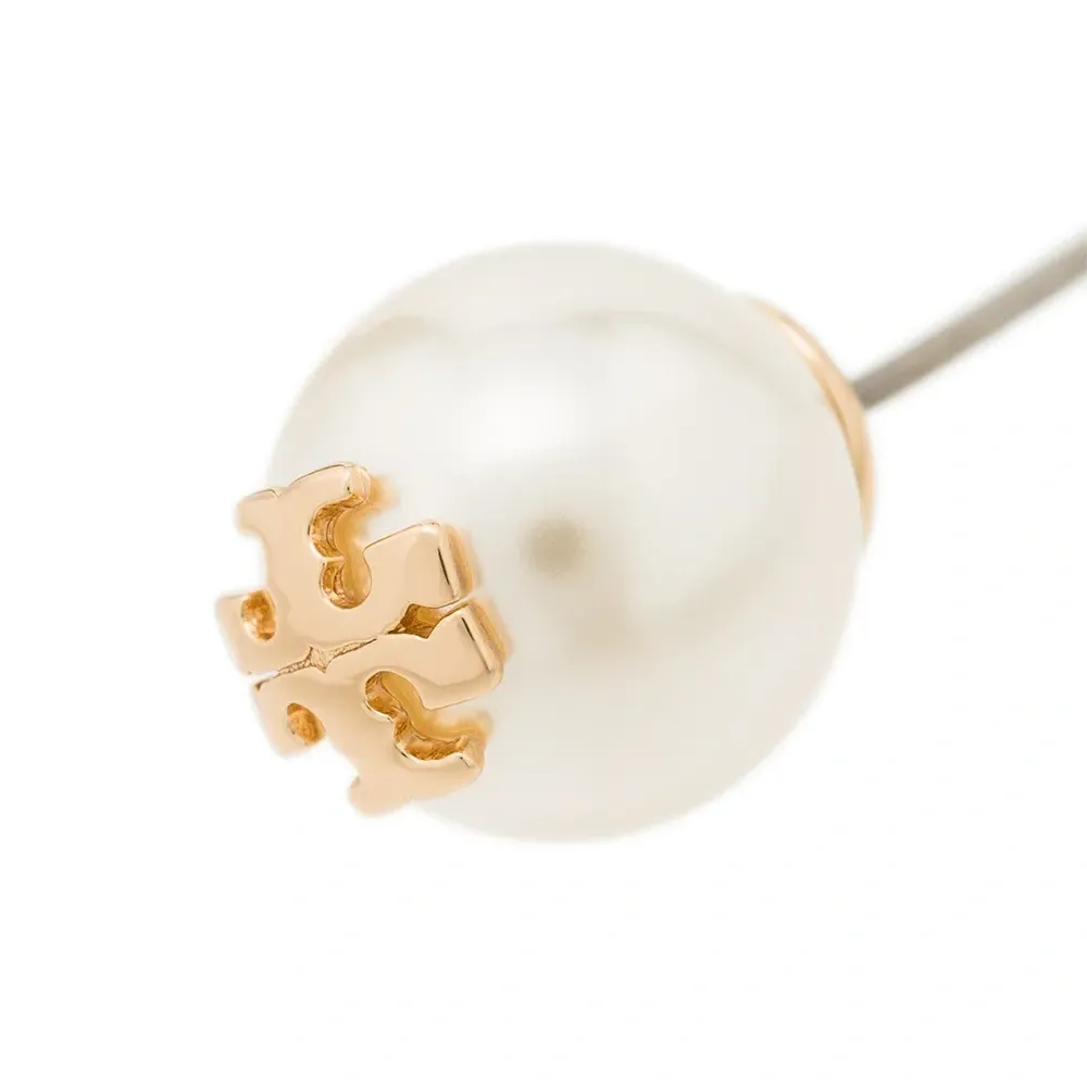 Серьги-гвоздики с логотипом