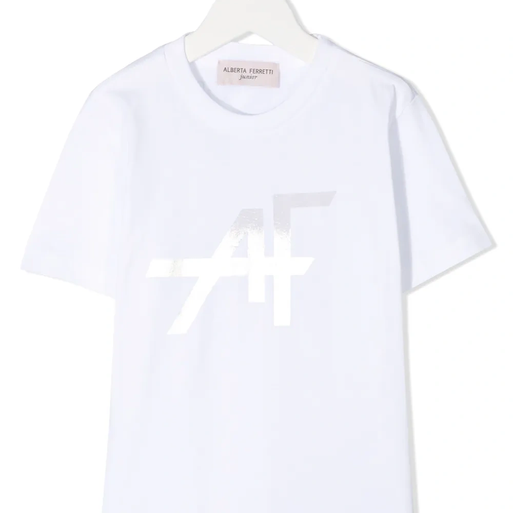 Футболка с логотипом