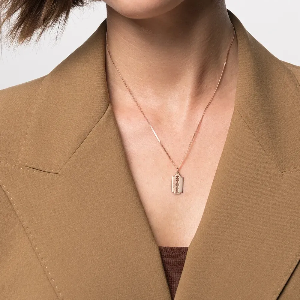 Колье с подвеской