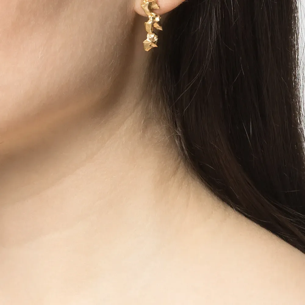 Серьга-гвоздик Dagger