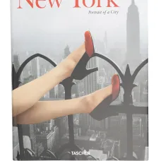 Книга New York by Reuel Golden