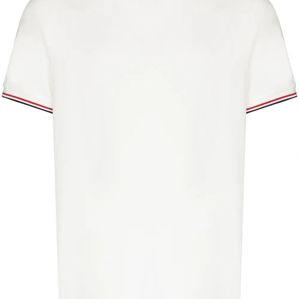 Футболка с короткими рукавами и нашивкой-логотипом