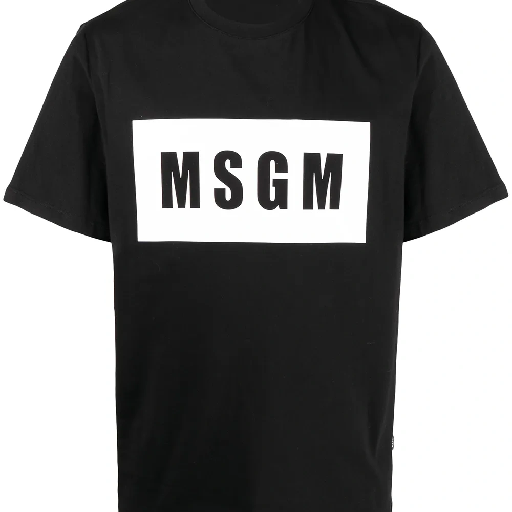 Футболка с логотипом