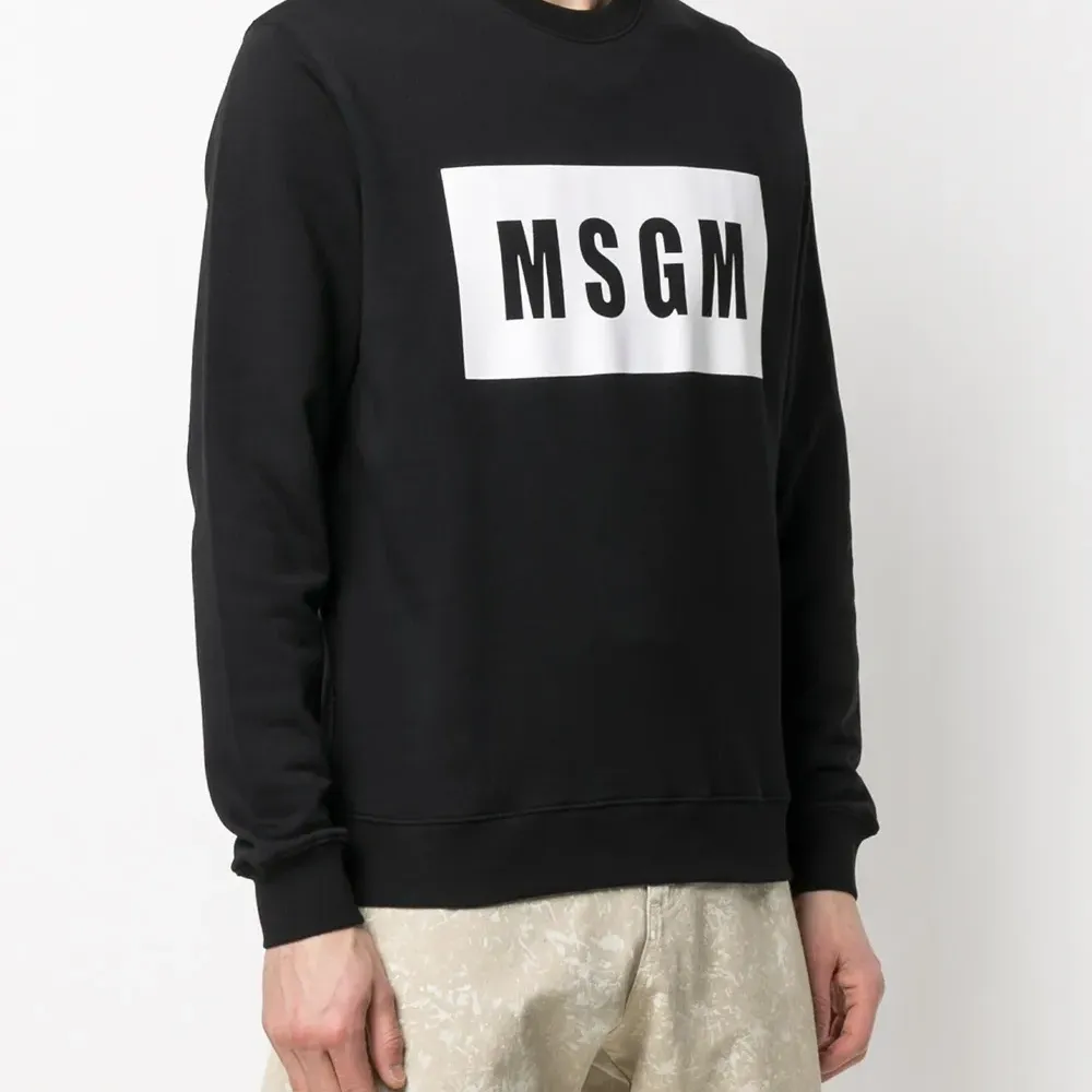 Толстовка с логотипом