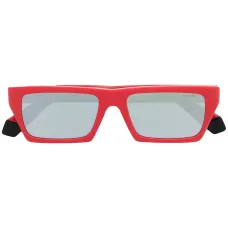 Солнцезащитные очки в квадратной оправе