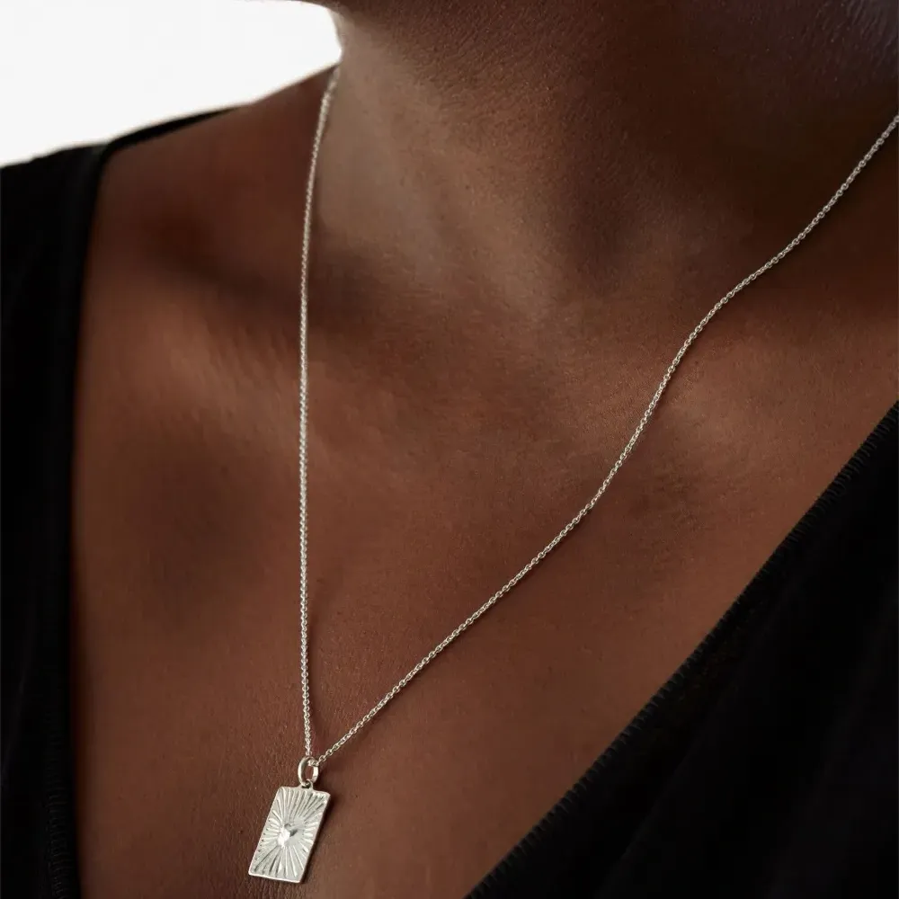 Серебряное колье