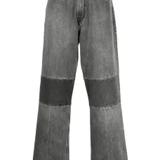 Прямые джинсы с завышенной талией