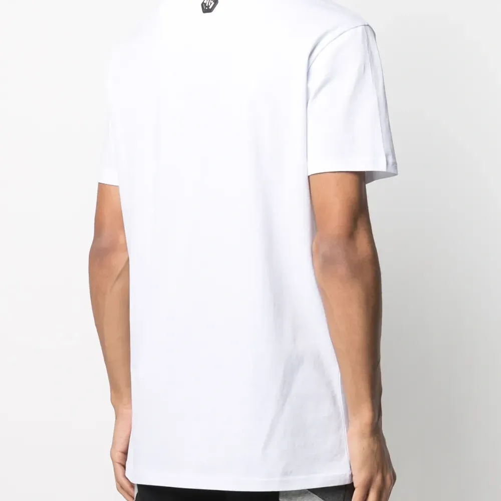 Футболка с круглым вырезом и графичным принтом