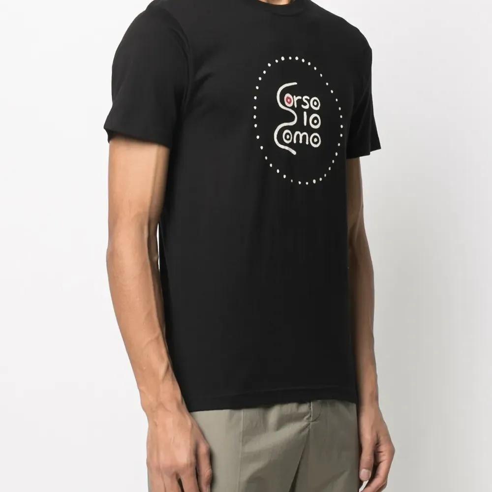 Футболка с короткими рукавами и логотипом