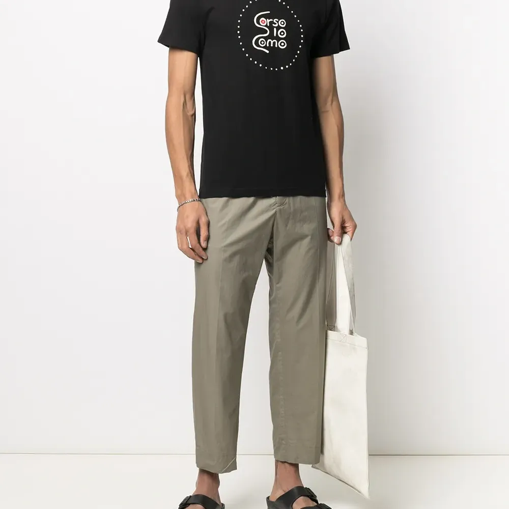 Футболка с короткими рукавами и логотипом