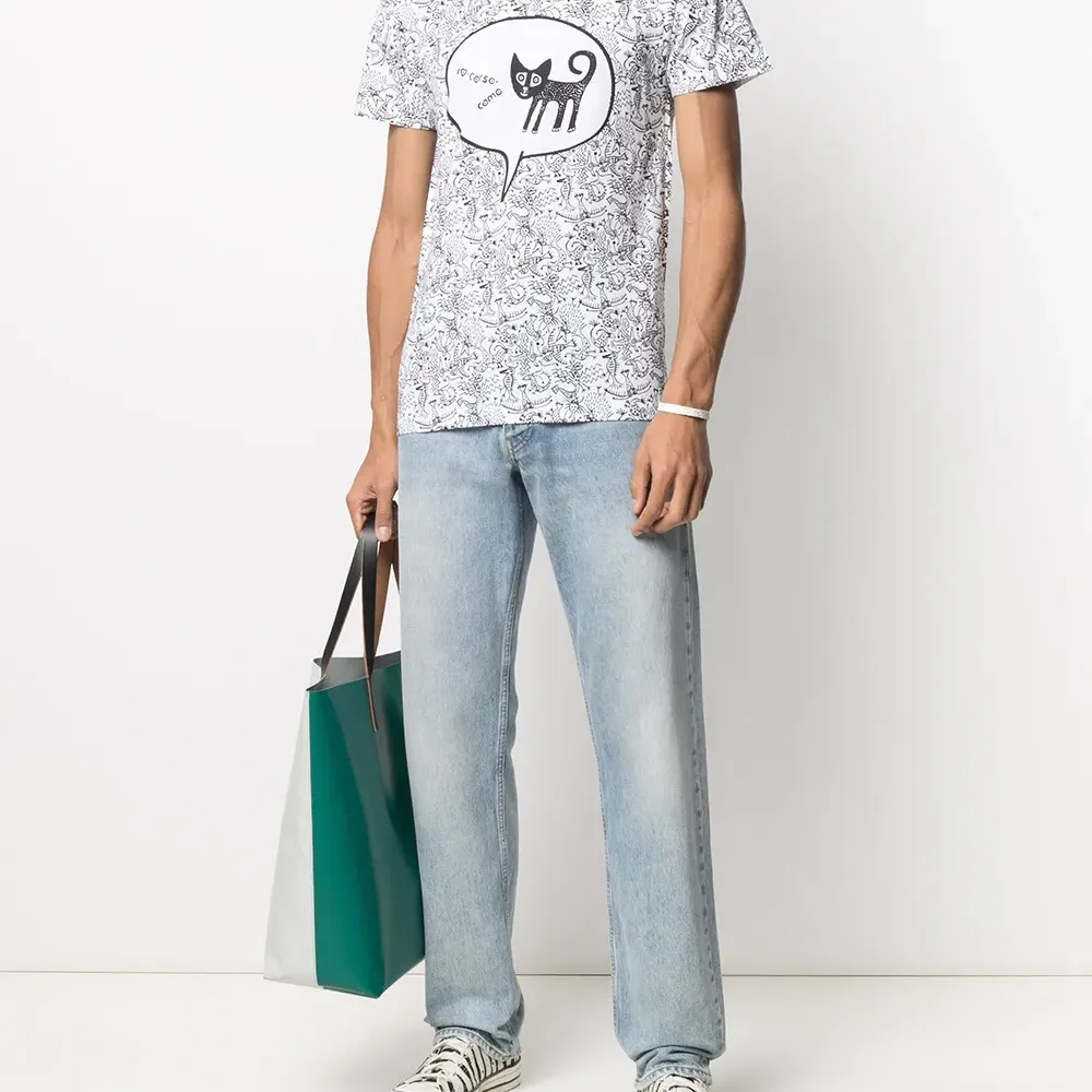 Футболка с короткими рукавами и графичным принтом