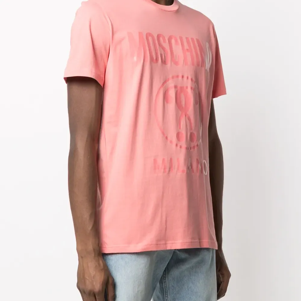 Футболка с логотипом