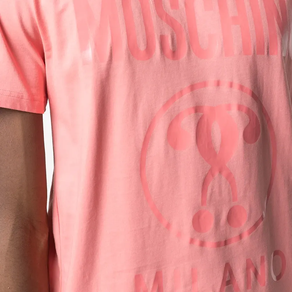 Футболка с логотипом