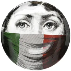 Настенная тарелка United With The World Настенная тарелка United With The World