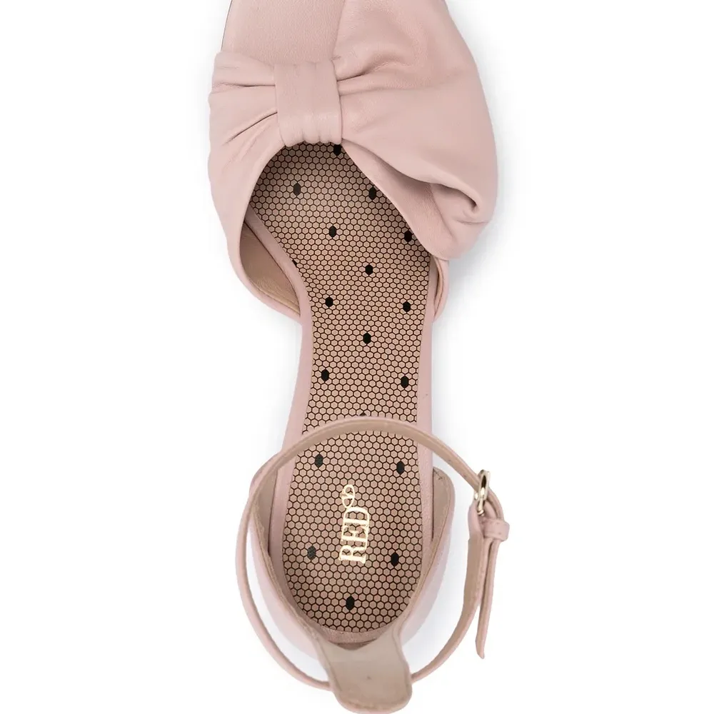 Босоножки с бантом