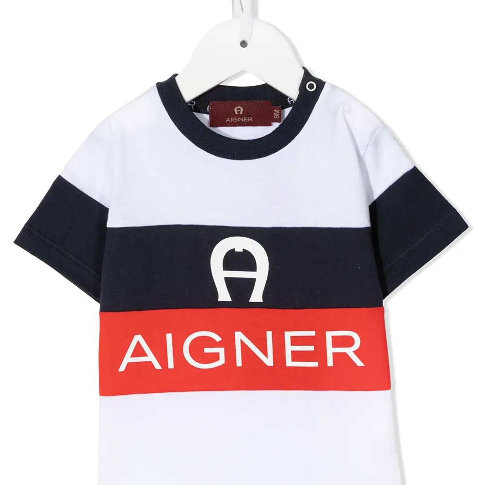 Футболка с логотипом