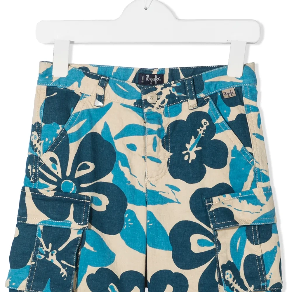 Шорты карго с цветочным принтом