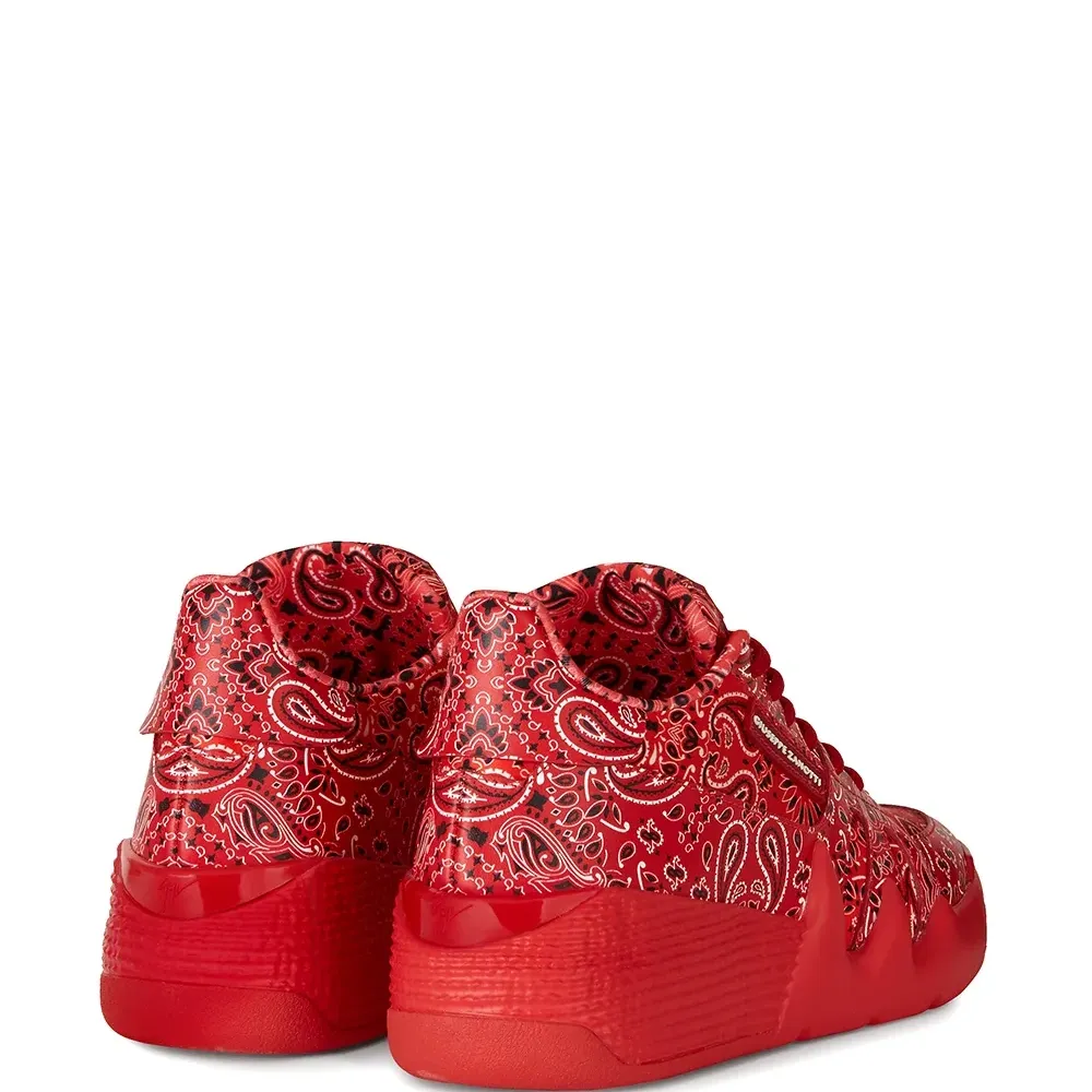 Кроссовки с принтом пейсли