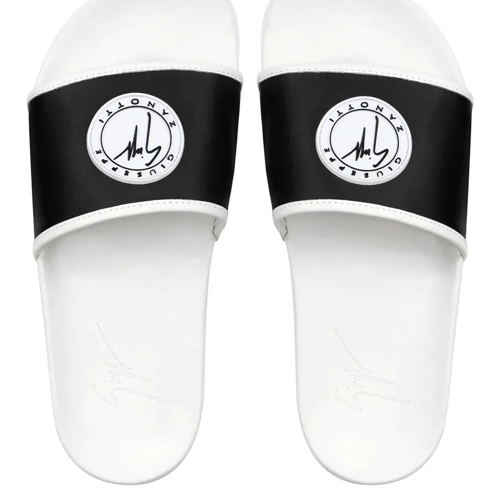 Шлепанцы Brett